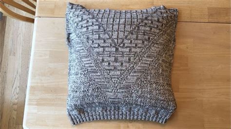 How To Turn An Old Sweater Into Sweater Pillow Diy Boho Style Throw