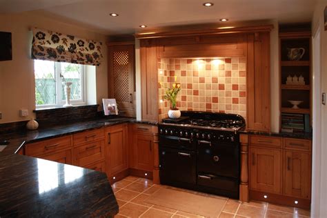 Oak Fitted Kitchens Quality Kitchens Guaranteed Installations Oak