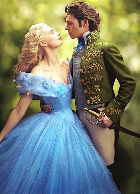 Lily James & Richard Madden in ‘Cinderella’ (2015). | Cinderella