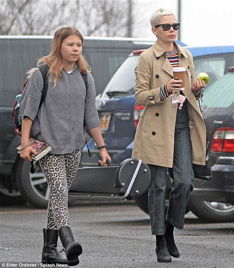 Michelle Williams And Late Heath Ledgers Matilda In Nyc Daily Mail