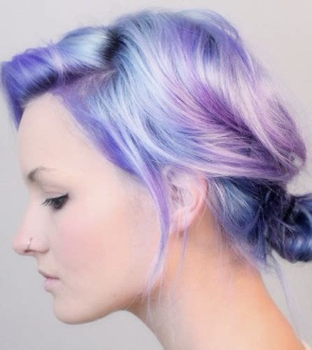 And now you have a hair tie sized chunk of hair without any dye. Refresh Your Hairstyle - The Two-Tone Color - UniWigs ...