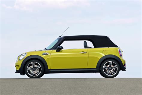 New Mini Convertible Price Specs Release Date Carbuyer