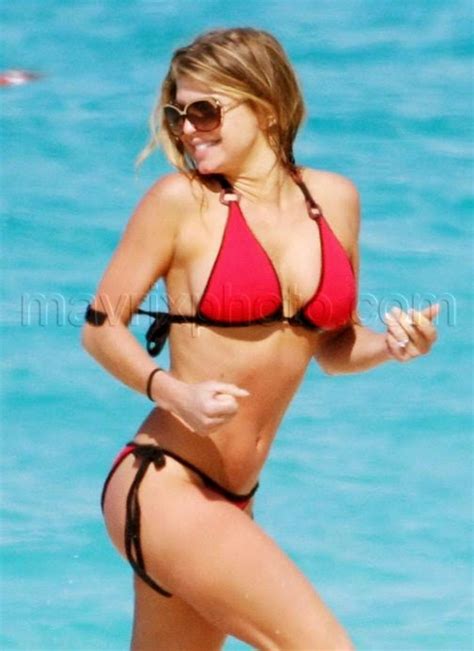 Celebrities In Hot Bikini Fergie Singer Actress In Bikini 0 Hot Sex Picture