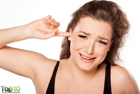 How To Treat Itchy Ears 9 Tips And Home Remedies Top 10 Home Remedies