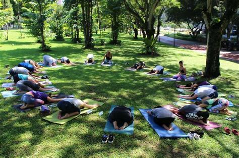 Step Out Of Your Comfort And Do Some Yoga In The Park This Weekend