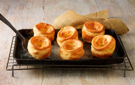 James Martins Yorkshire Puddings Dinner Recipes Goodtoknow