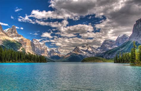 Canadian Rockies Hd Wallpaper Background Image 1920x1248