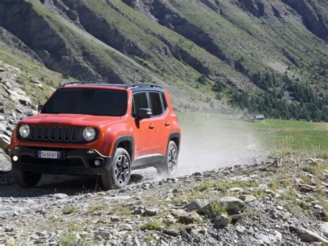 jeep pushes renegade s off road skills