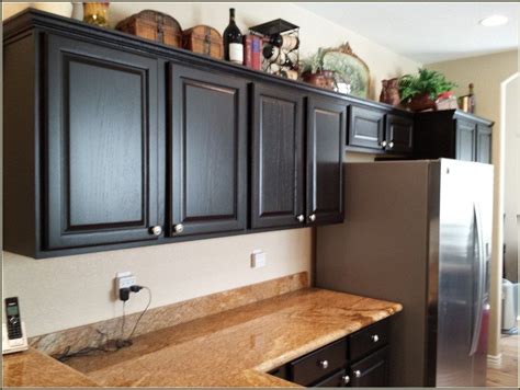 After removing the hardware, we recommend that the cabinets be thoroughly cleaned with a good cleaner degreaser to remove all grease and oils that normally buildup on kitchen cabinetry over time. How To Restore Oak Cabinet | einteriors.us | Oak cabinets ...