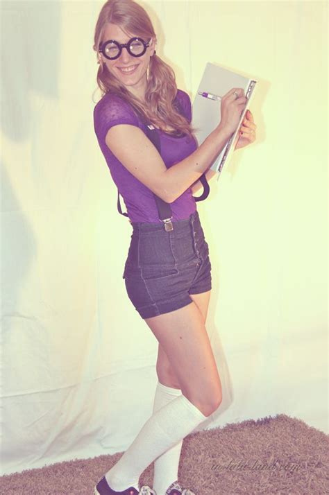 10 Halloween Costumes For Under 20 In Lala Land Cute Nerd Outfits