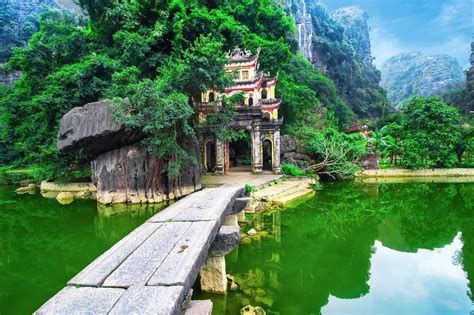 Bich Dong Pagoda Vietnam Cool Places To Visit Vietnam Travel Ninh