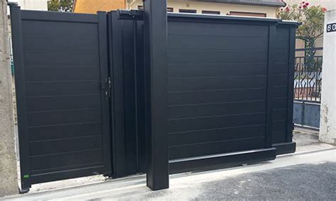 Le refoulement du portail coulissant télescopique est divisé par deux. portail-telescopique-pose-devant-portillon-gache ...