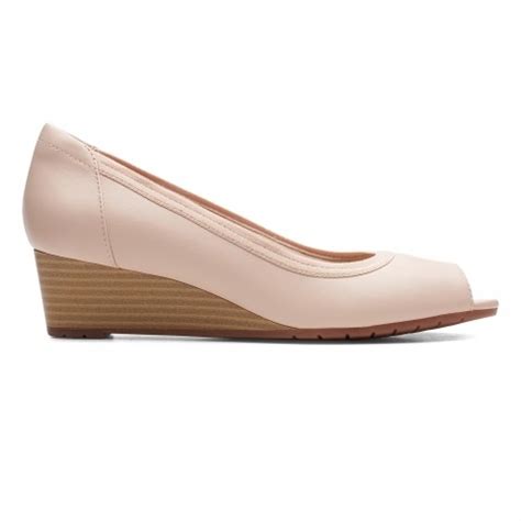 Buy Clarks Mallory Charm Blush Leather For Women Online Clarks Shoes