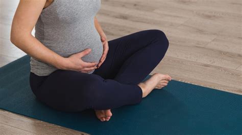 9 Benefits Of Prenatal Yoga Every Pregnant Woman Should Know