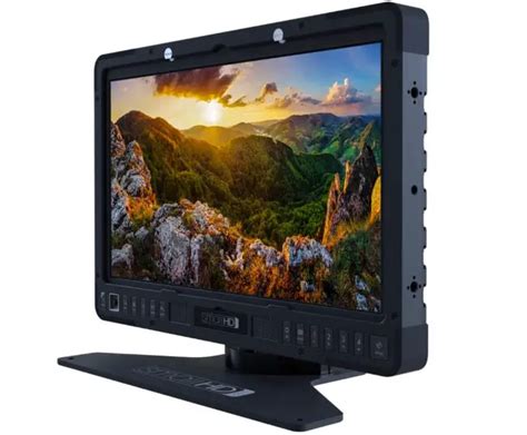 New Smallhd 7 Inch 702 Oled And 17 Inch 1703 P3 Reference Production