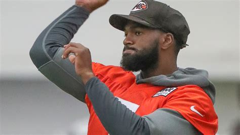Jacoby Brissett Has Confidence Of Cleveland Browns Teammates