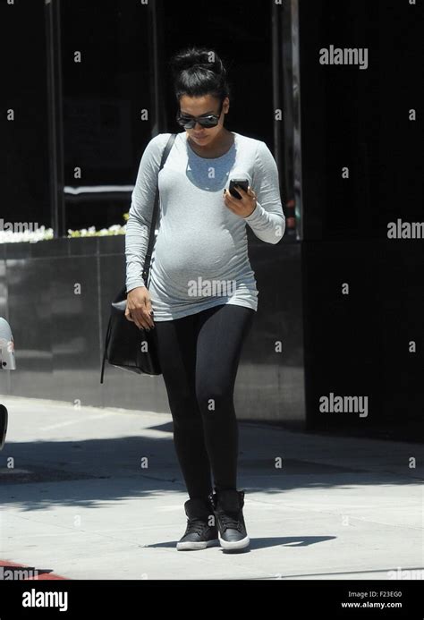 Pregnant Naya Rivera Spotted Out Shopping For Jewelry At Xiv Karats In
