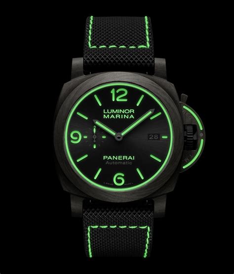 Panerai Luminor Marina 70 週年——推出新材質 70 年保修 腕表 Ablogtowatch