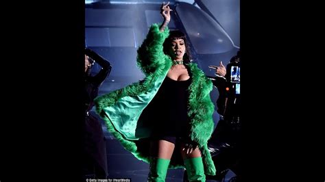Rihanna Gyrated On Stage While Showing Off Ample Cleavage Youtube