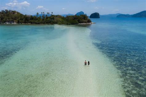 10 Best Beaches In Palawan Philippines Beach Resorts And Attractions
