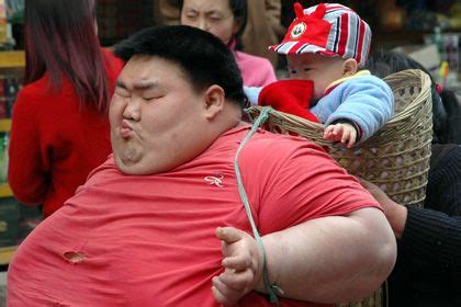 Delegates and workmen from china appear in . Übergewicht: Chinesen legen schnell zu - DER SPIEGEL