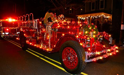 Antique Fire Truck Light Up Cape May Holiday Parade Blair Seitz