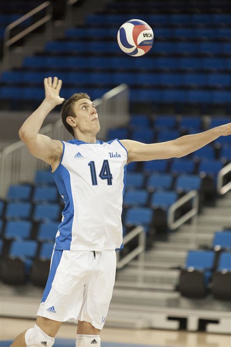 Mens Volleyball Sweeps Cal Baptist In Mpsf Win Daily Bruin