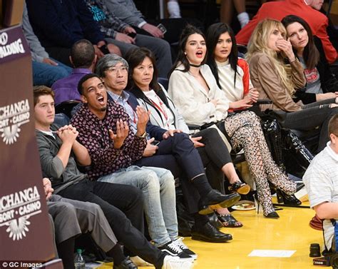 Kylie Jenner And Kendall Sit Court Side At La Lakers Game Daily Mail Online