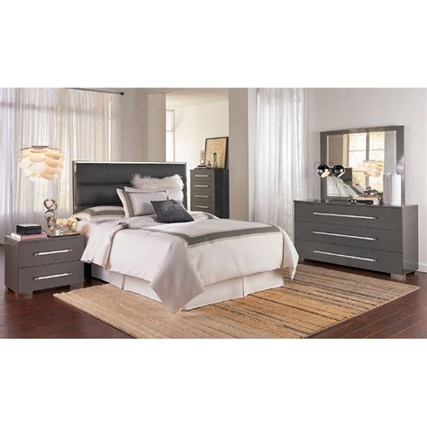 The roundhill furniture broval bedroom set includes pieces perfect for creating an inviting luxurious master bedroom and achieving deep, calming sleep. IdeaItalia Bedroom Groups 6-Piece Dimora II Queen Bedroom ...