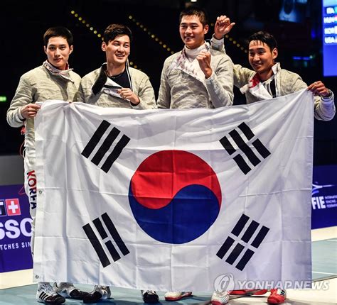 Maybe you would like to learn more about one of these? 공유 '최강' 펜싱 남자 사브르, 세계선수권대회 단체전 2연패 ...