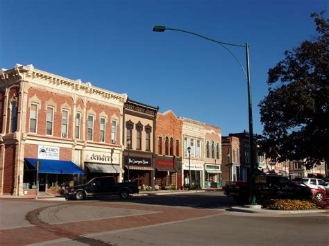 11 Small Towns In Rural Iowa That Are Downright Delightful Small