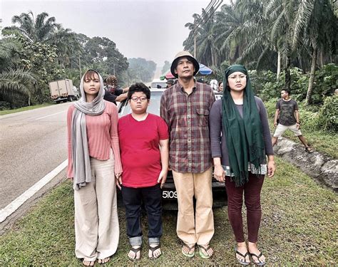 Belakang aku kau rampas suami aku! Drama Kampung People (TV3) | Azhan.co