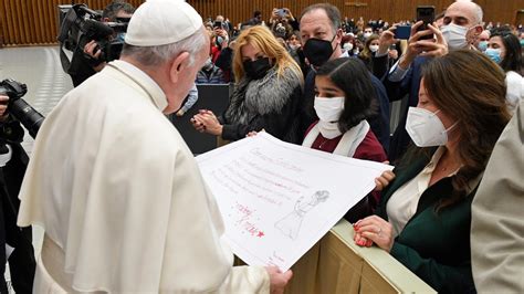 Il Papa ai dipendenti vaticani pregate per una comunità di lavoro più