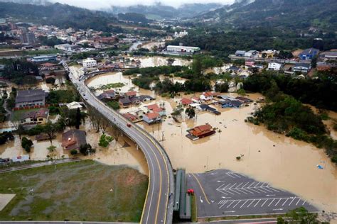 Featuring free wifi and a fitness centre, tri hotel executive brusque offers accommodation in brusque, santa catarina. Storms and Floods in Santa Catarina, Brazil - FloodList