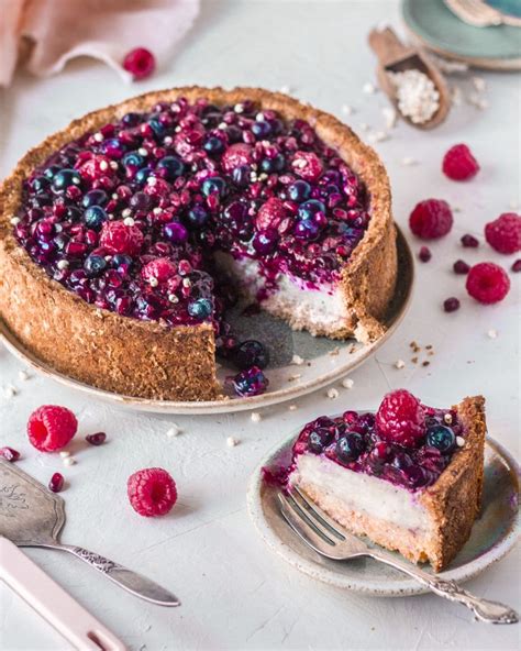 Baked Vegan Cheesecake With Berries Patricia Olivares