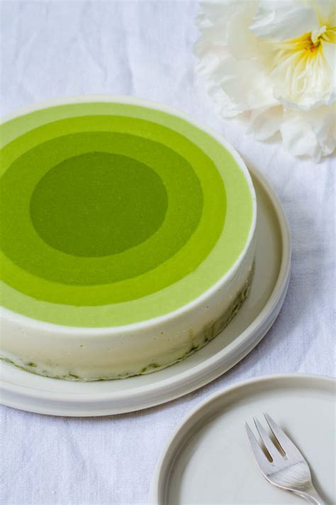 Maybe you would like to learn more about one of these? Matcha Mousse Kuchen - super cremig und nicht zu süß ...