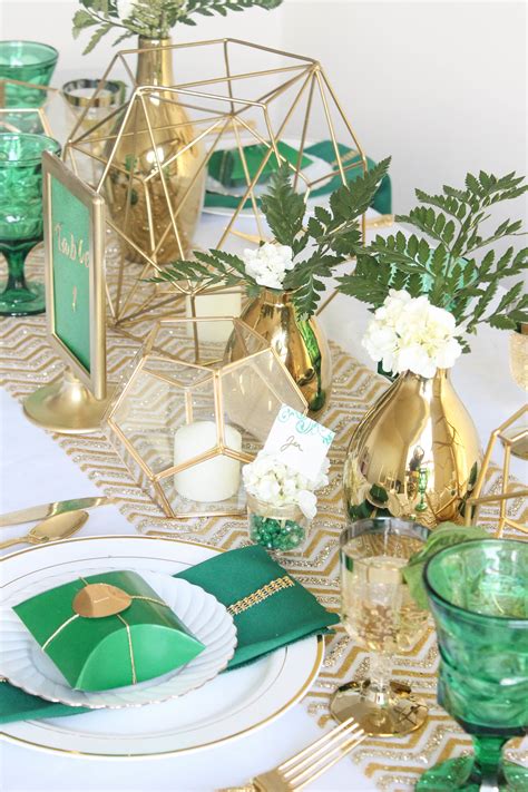 20+ Green And Gold Centerpiece Ideas