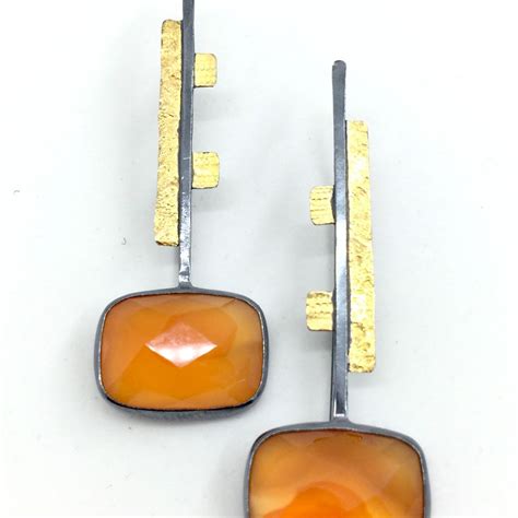 Slide To See All 3 Photos Unusual Pattern In These Faceted Carnelian