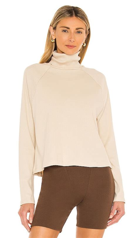 Cropped Turtleneck In Nude Editorialist