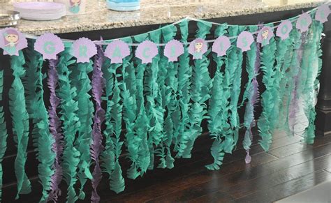These Little Loves Sparkly Mermaid Seaweed A Diy Party Decoratio