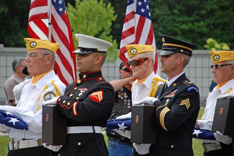 New York Army National Guard Honor Guard Honors Forgotten Veterans Article The United States