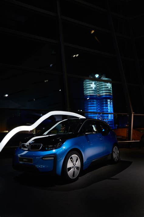Crucial runs in their loss to rcb. BMW a vendu plus de 100.000 voitures électriques en 2017