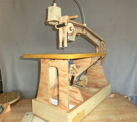Make your own scroll saw. Mikiono's homemade scrollsaw