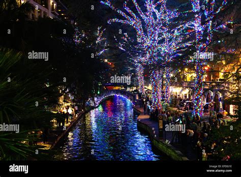Riverwalk San Antonio Christmas Hi Res Stock Photography And Images Alamy
