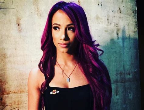 Photos: WWE Sasha Banks Hotel Room Instagram Selfies ...