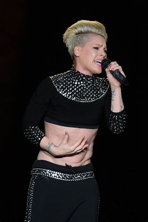 Review Pink The Truth About Love Tour Lg Arena Birmingham Pink Singer Hairstyles Pixie