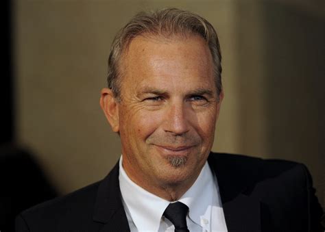 Кевин майкл костнер (kevin michael costner) — американский актёр, продюсер, кинорежиссёр и музыкант. Kevin Costner gostaria de voltar a dirigir filmes de ...