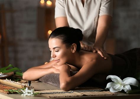 affordable massages in hong kong time to relax honeycombers