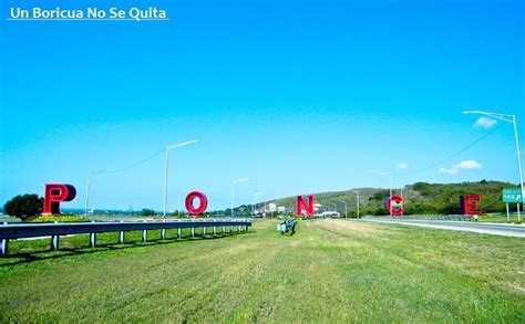 Las Letras En La Autopista Del Pueblo De Ponce Puerto Rico