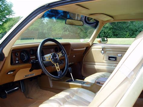 Deluxe Interior Of The Esprit Pontiac Firebird Pontiac Classic Cars